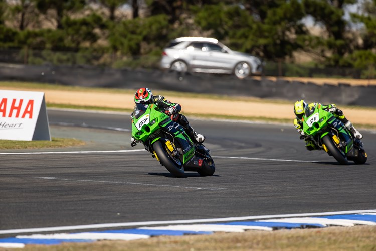 2021 ASBK round 2 at Wakefield